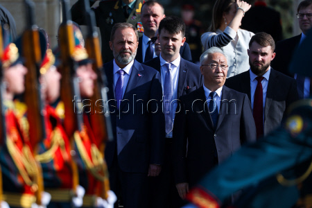 Chinese delegation in Victory Park in Kazan, Russia