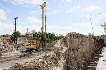 Bridge over Lugan River under construction in Lugansk