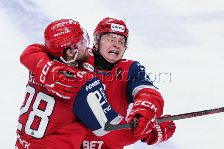 Kontinental Hockey League: Lokomotiv Yaroslavl vs Traktor Chelyabinsk