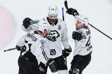 Kontinental Hockey League: Lokomotiv Yaroslavl vs Traktor Chelyabinsk