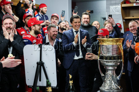 Kontinental Hockey League: Lokomotiv Yaroslavl vs Traktor Chelyabinsk