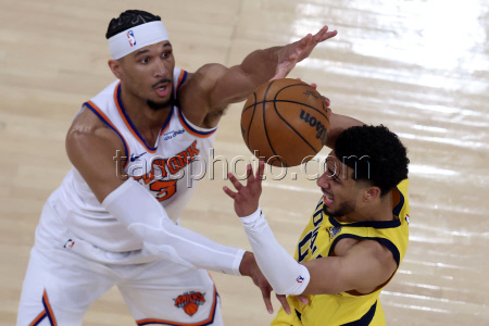 NBA Playoffs - Indiana Pacers at New York Knicks