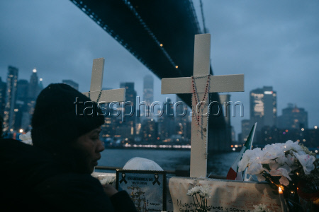 New York City Mayor holds vigil for vicitms of Mexican naval ship accident