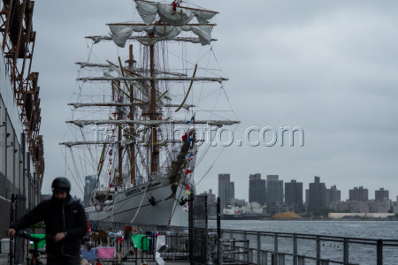 New York City Mayor holds vigil for vicitms of Mexican naval ship accident