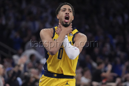 APTOPIX Pacers Knicks Basketball