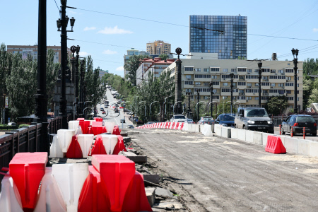 Bridge under repair in Donetsk
