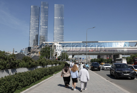 Northern entrance hall of Bagration Bridge dismantled in Moscow