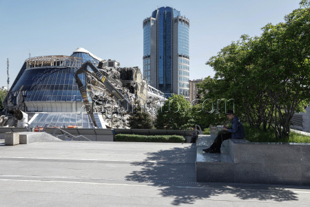 Northern entrance hall of Bagration Bridge dismantled in Moscow