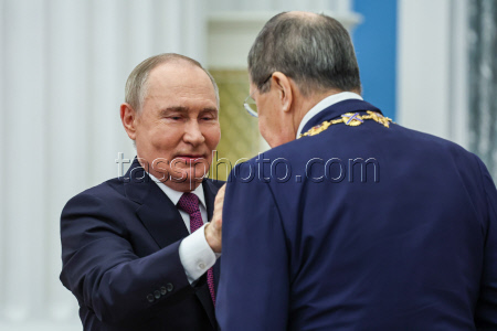 Russian President Putin presents state awards