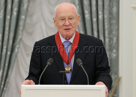 Russian President Putin presents state awards