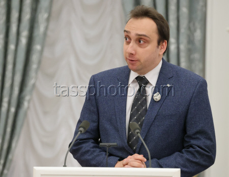 Russian President Putin presents state awards