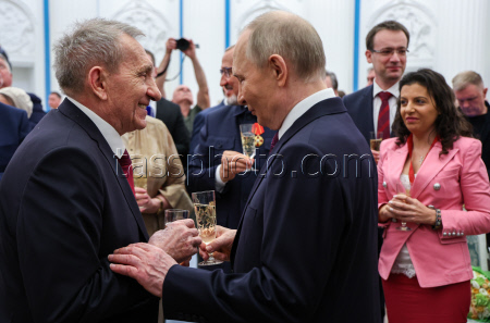 Russian President Putin presents state awards