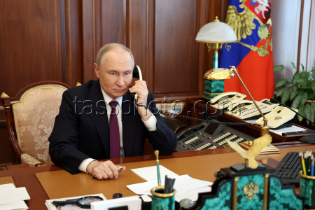 Телефонный разговор президента РФ Путина с главой Беловского района Курской области Волобуевым