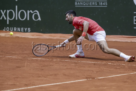 Теннисный турнир Geneva Open, 1/4 финала: Маттео Арнальди (Италия) - Новак Джокович (Сербия) - 4:6, 4:6