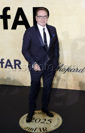 Гала-вечер amfAR в рамках 78-го Каннского кинофестиваля