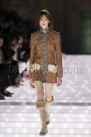 Louis Vuitton Cruise 2026 Runway - Avignon