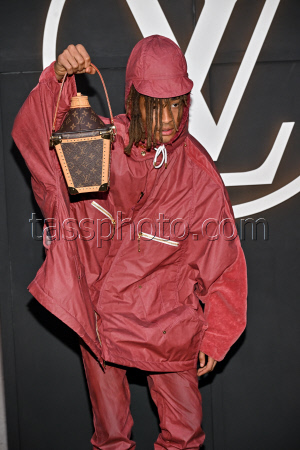 Показ круизной коллекции Louis Vuitton Cruise 2026 в Авиньоне
