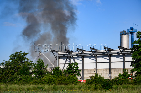 Fire at recycling center in Dresden