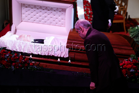 Farewell to Bolshoi Ballet choreographer Yuri Grigorovich in Moscow