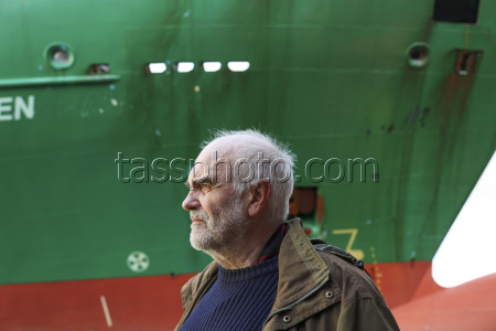 Container ship runs aground in Trondheimsfjord
