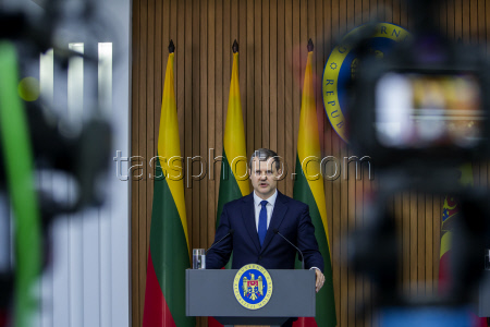 Lithuanian prime minister Gintautas Paluckas visits Moldova