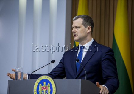 Lithuanian prime minister Gintautas Paluckas visits Moldova