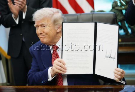 Президент США Дональд Трамп подписал указ о строительстве 10 новых ядерных реакторов к 2030 году