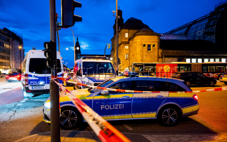 Knife attack at Hamburg central station