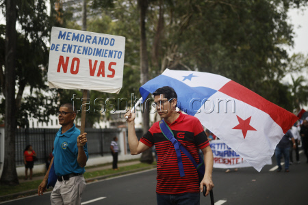 Protest against social security law and the security agreement with the U.S.
