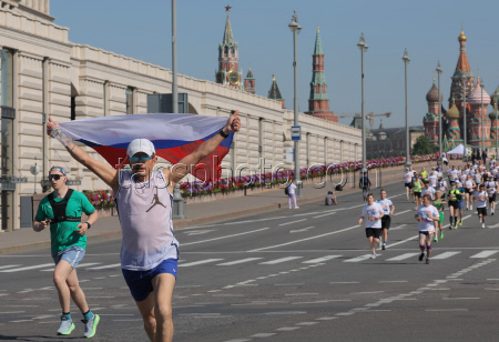 Всероссийский полумарафон "ЗаБег.РФ" в Москве