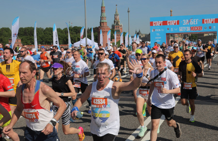 Всероссийский полумарафон "ЗаБег.РФ" в Москве