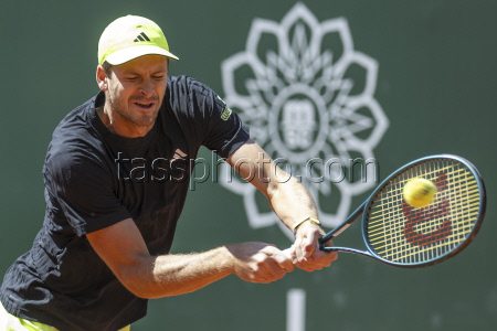 Теннисный турнир Geneva Open, финал: Хуберт Хуркач (Польша) - Новак Джокович (Сербия) - 7:5, 6:7 (2:7), 6:7 (2:7)