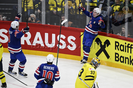 2025 IIHF Ice Hockey World Championship semifinals - Sweden vs USA