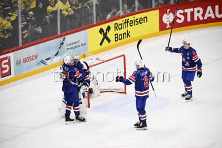 2025 IIHF Ice Hockey World Championship semifinals - Sweden vs USA
