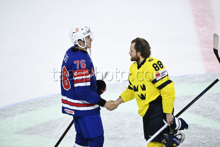 2025 IIHF Ice Hockey World Championship semifinals - Sweden vs USA