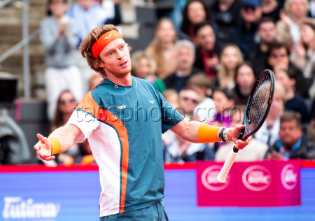 Теннисный турнир ATP 500 в Гамбурге, финал: Андрей Рублев (Россия) - Флавио Коболли (Италия) - 2:6, 4:6