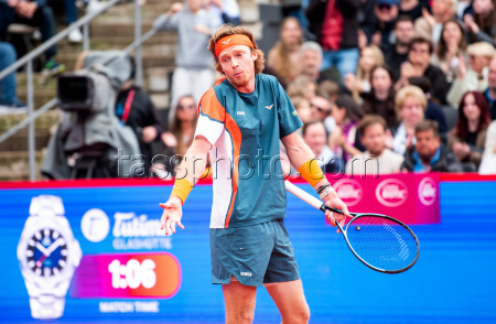Теннисный турнир ATP 500 в Гамбурге, финал: Андрей Рублев (Россия) - Флавио Коболли (Италия) - 2:6, 4:6