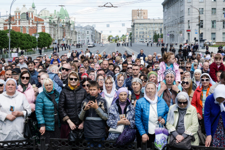 Religious procession marks Day of Slavic Literature and Culture in Novosibirsk, Russia