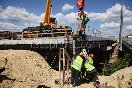 Repair and refurbishment work in Lugansk
