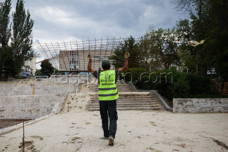 Repair and refurbishment work in Lugansk