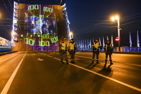 Singing Bridges light and music show in St Petersburg
