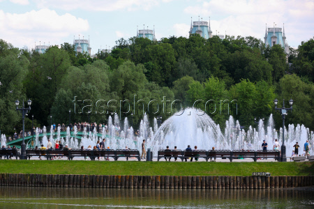 Warm weather in Moscow