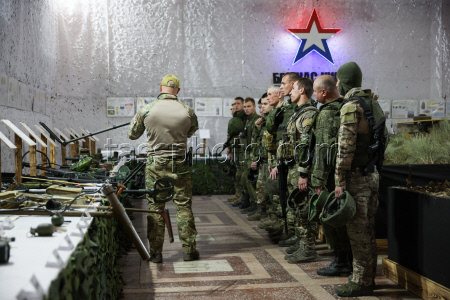 Russian sappers training in Lugansk People's Republic