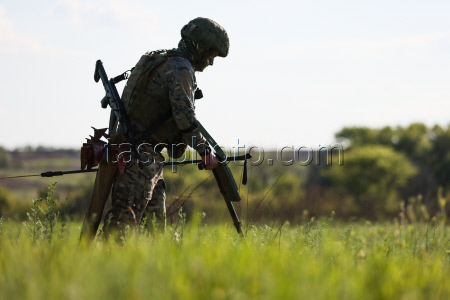 Russian sappers training in Lugansk People's Republic