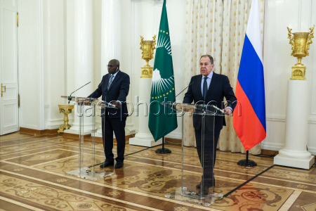Russian Foreign Minister Lavrov meets with heads of diplomatic missions of African countries