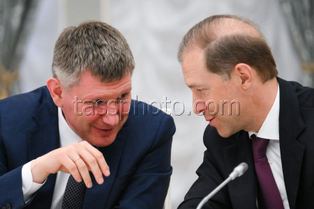 Встреча президента РФ Путина с представителями деловых кругов