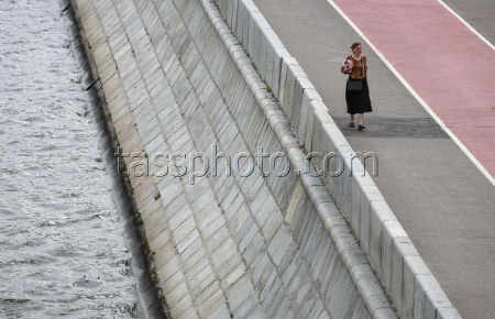 Moscow experiences very warm temperatures
