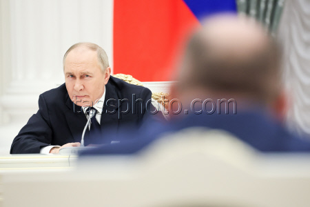 Встреча президента РФ Путина с представителями деловых кругов