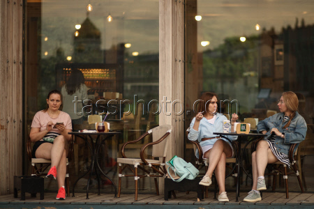 Warm weather in Moscow