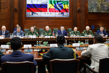 Russia's Deputy Defence Minister Fomin meets with Ethiopia's Chief of General Staff Gelelcha
